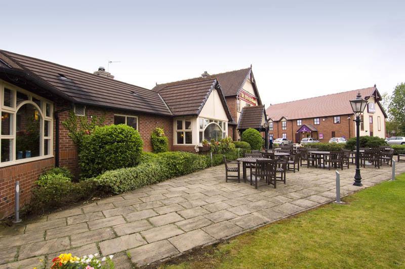 Crewe Hall Hotel & Spa - Cheshire المظهر الخارجي الصورة