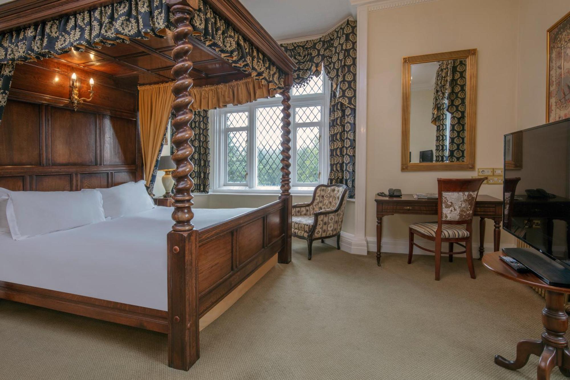 Crewe Hall Hotel & Spa - Cheshire المظهر الخارجي الصورة
