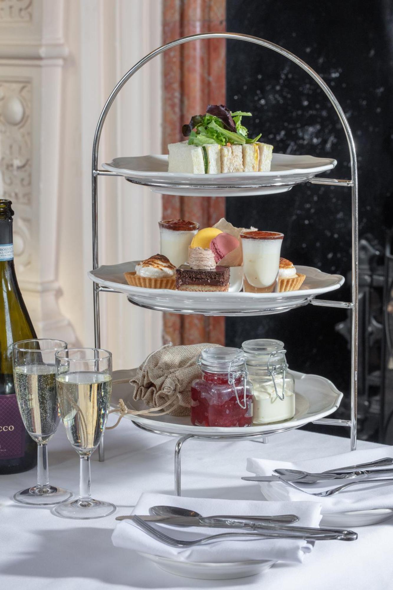 Crewe Hall Hotel & Spa - Cheshire المظهر الخارجي الصورة