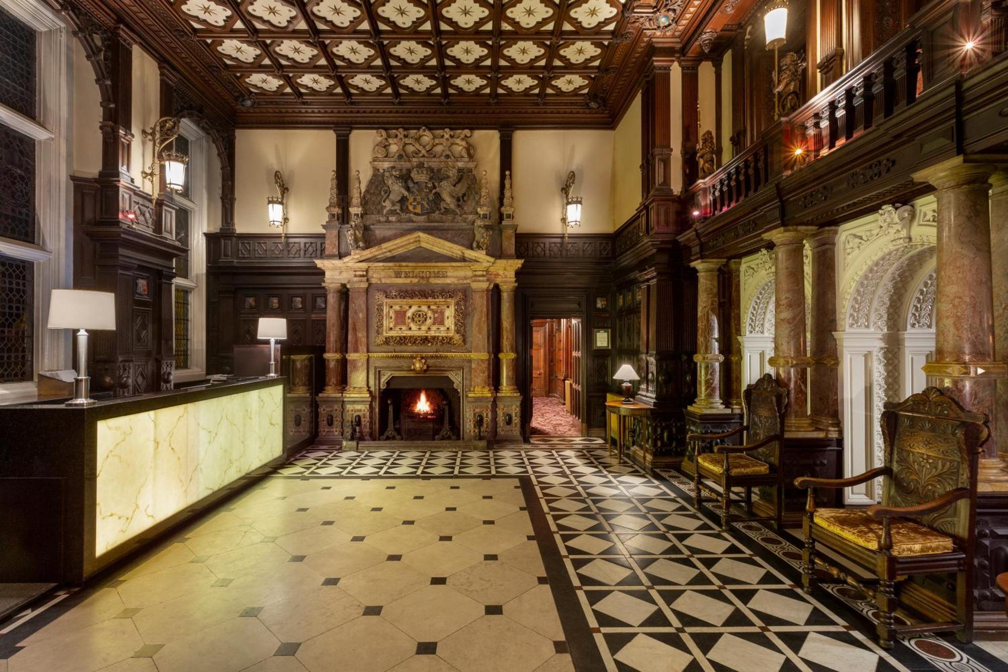Crewe Hall Hotel & Spa - Cheshire المظهر الخارجي الصورة