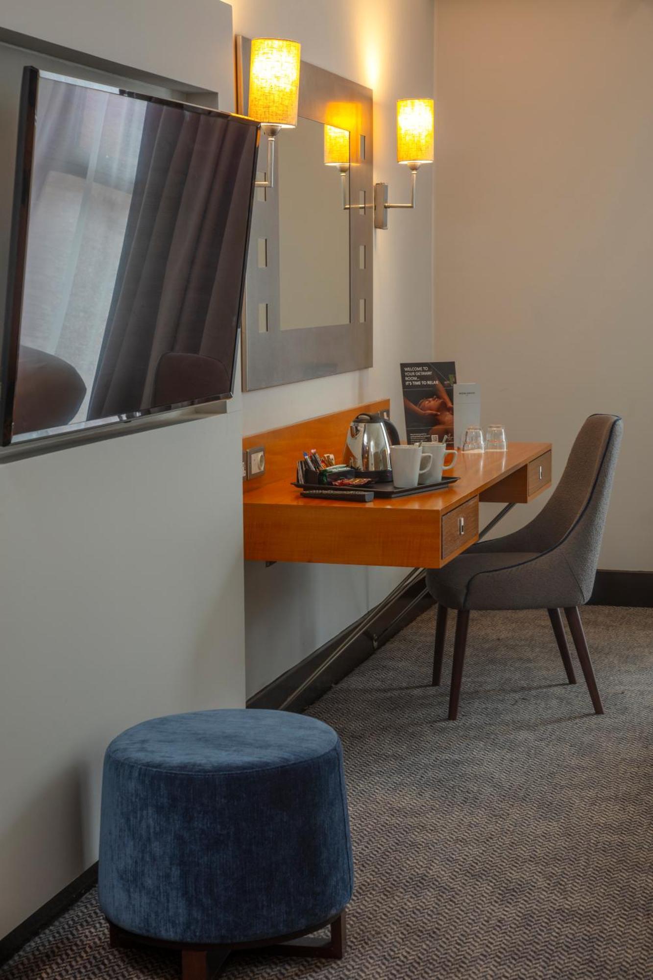 Crewe Hall Hotel & Spa - Cheshire الغرفة الصورة