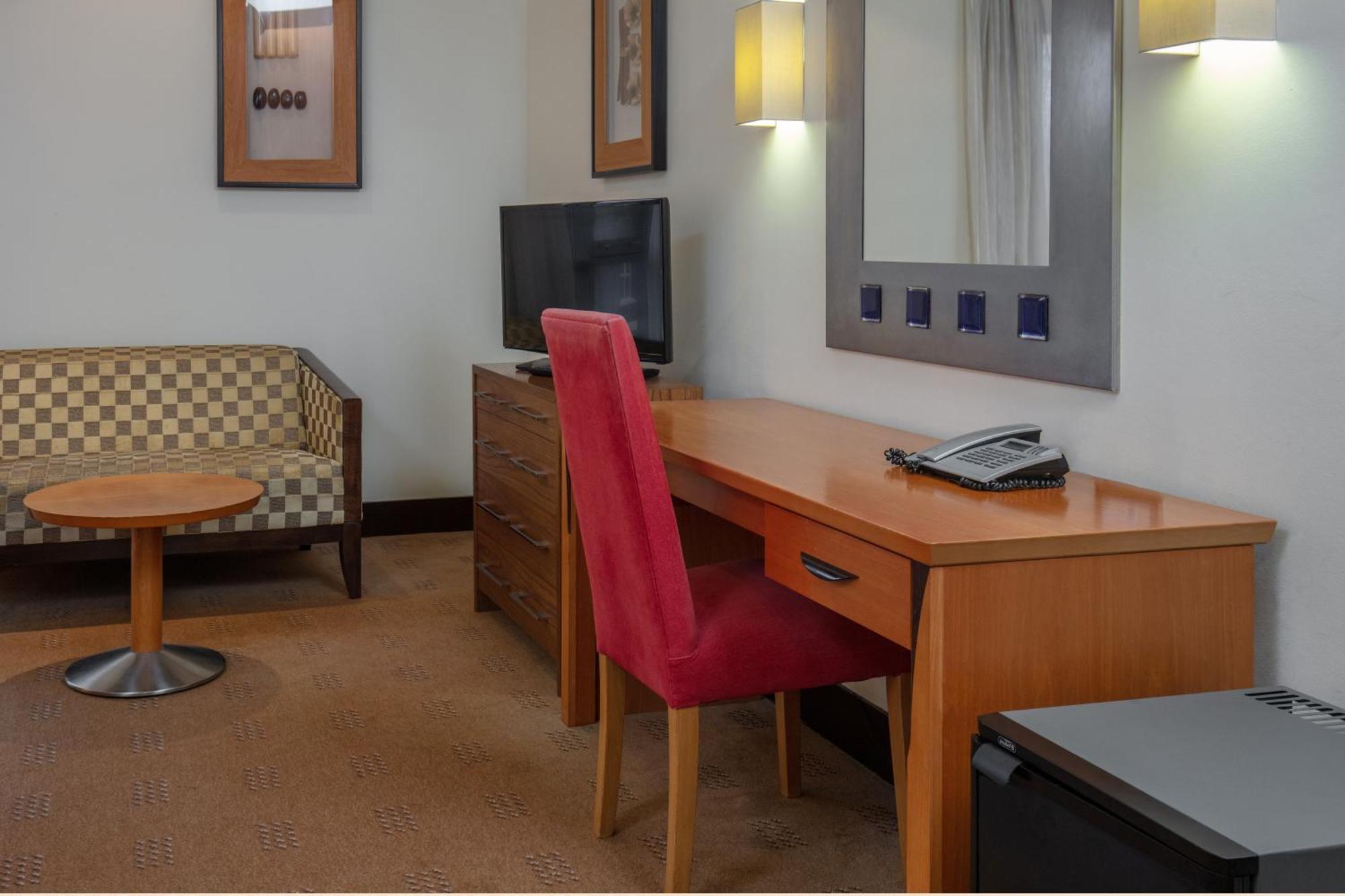 Crewe Hall Hotel & Spa - Cheshire الغرفة الصورة