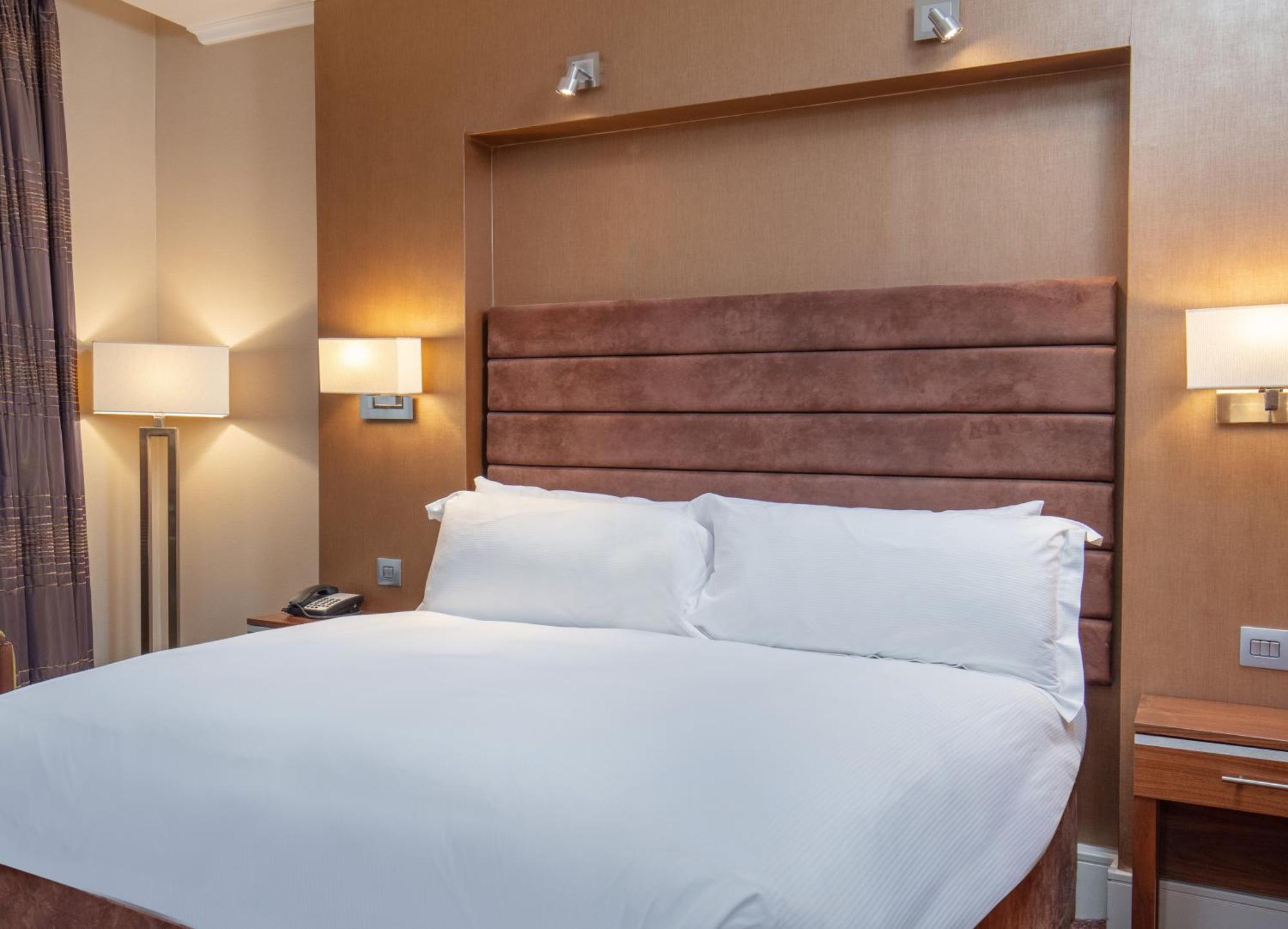 Crewe Hall Hotel & Spa - Cheshire الغرفة الصورة