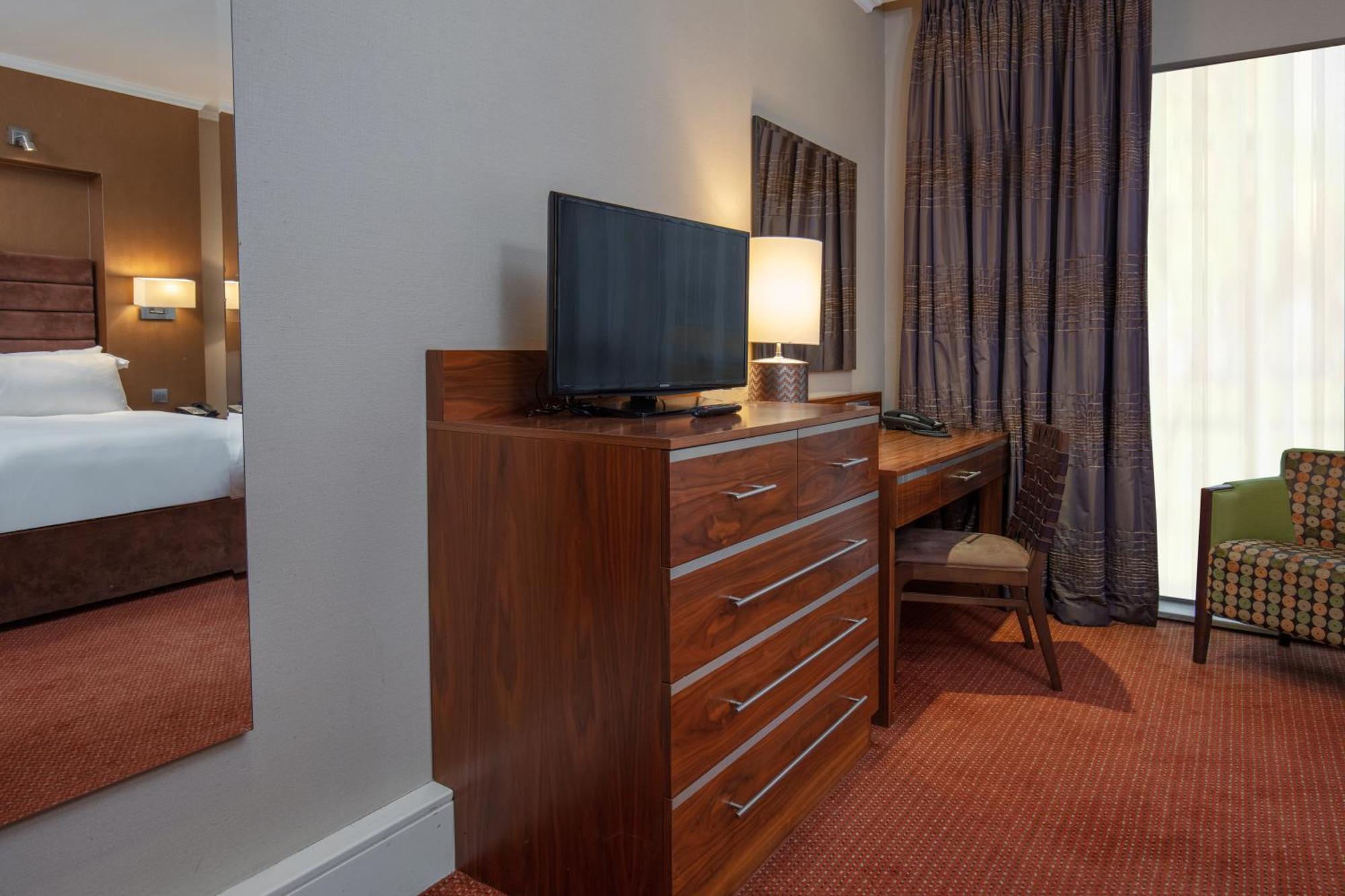 Crewe Hall Hotel & Spa - Cheshire الغرفة الصورة
