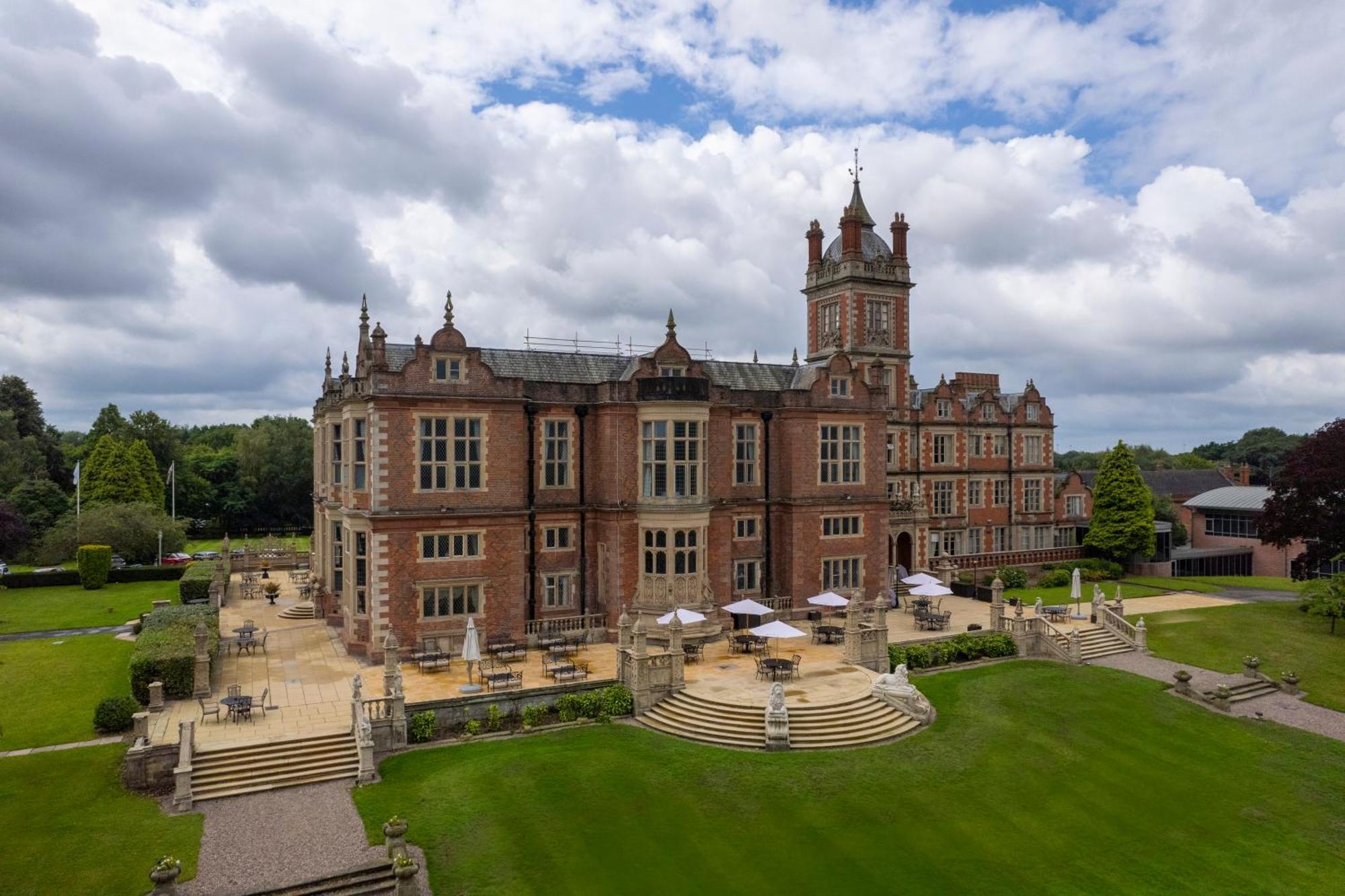 Crewe Hall Hotel & Spa - Cheshire المظهر الخارجي الصورة